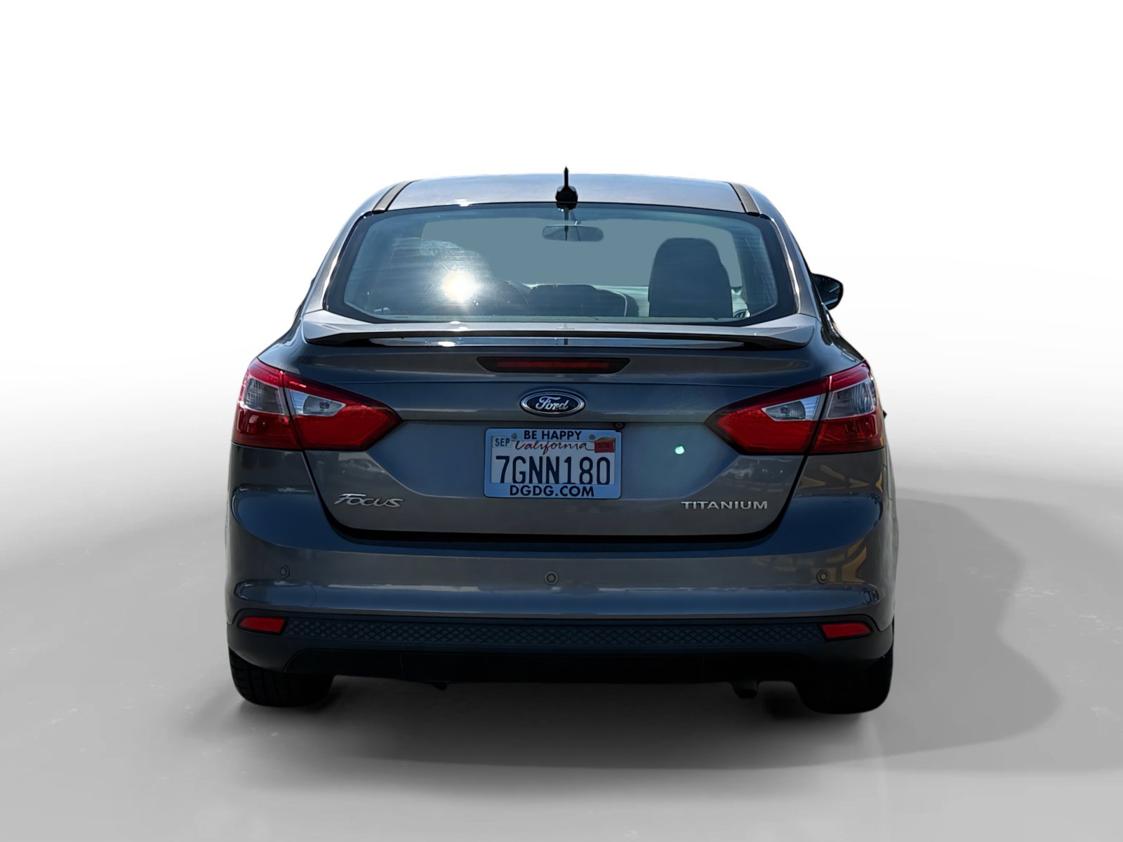 Used 2014 Ford Focus Titanium FWD image 4