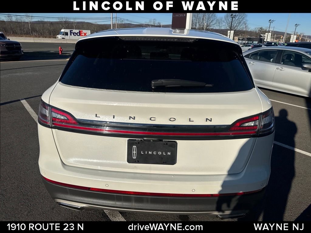 Certified 2021 Lincoln Nautilus Reserve AWD/4WD image 4