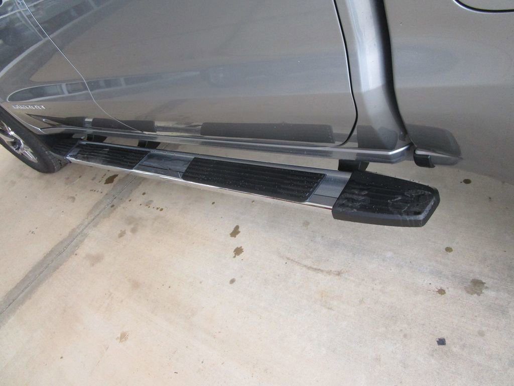 New 2026 GMC Sierra 1500 SLE image 10