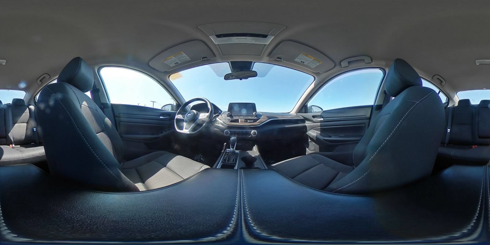 Used 2025 Nissan Altima 2.5 SV FWD image 42
