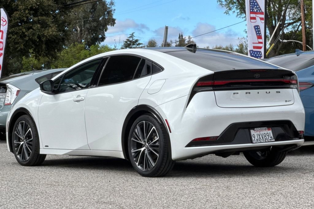 Used 2024 Toyota Prius Limited image 5