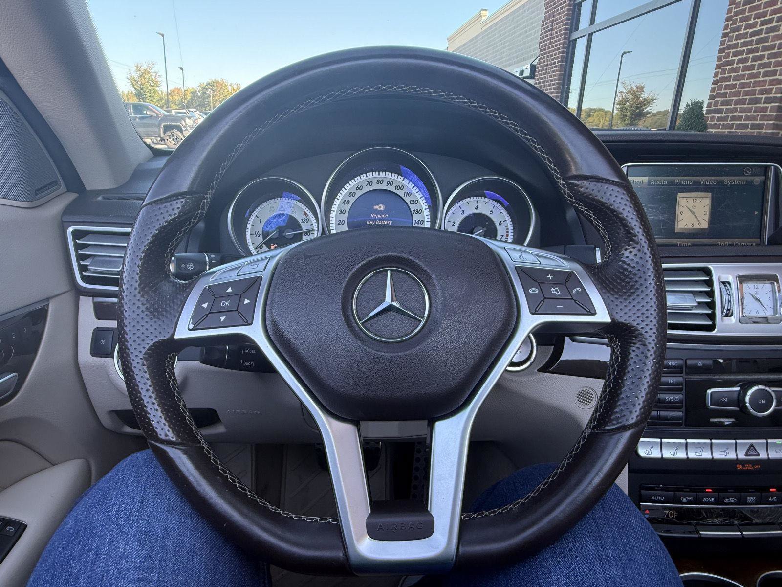 Used 2015 Mercedes-Benz E 400 Cabriolet image 13