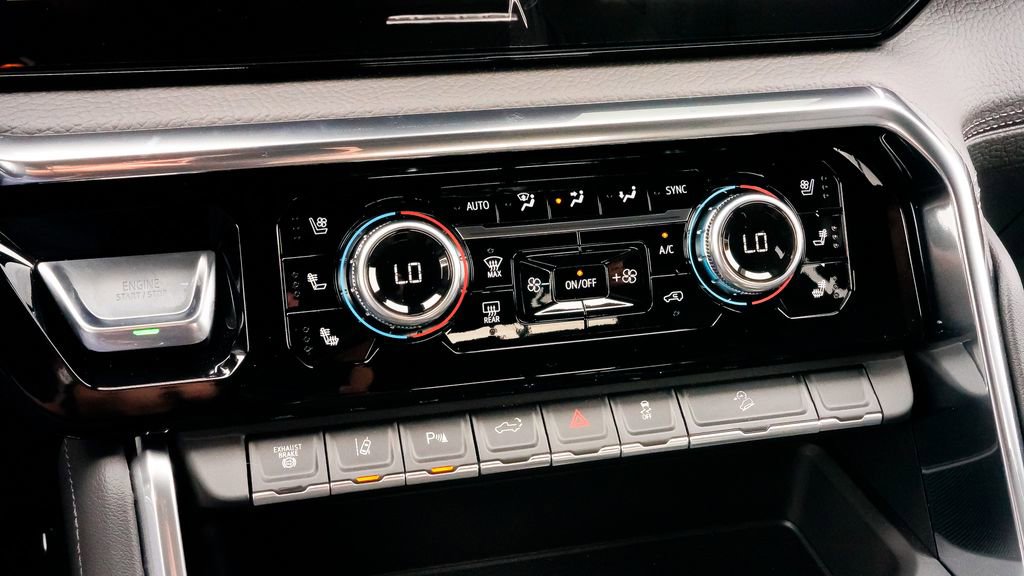 New 2025 GMC Sierra 2500 Denali w/ Denali Reserve Package image 29