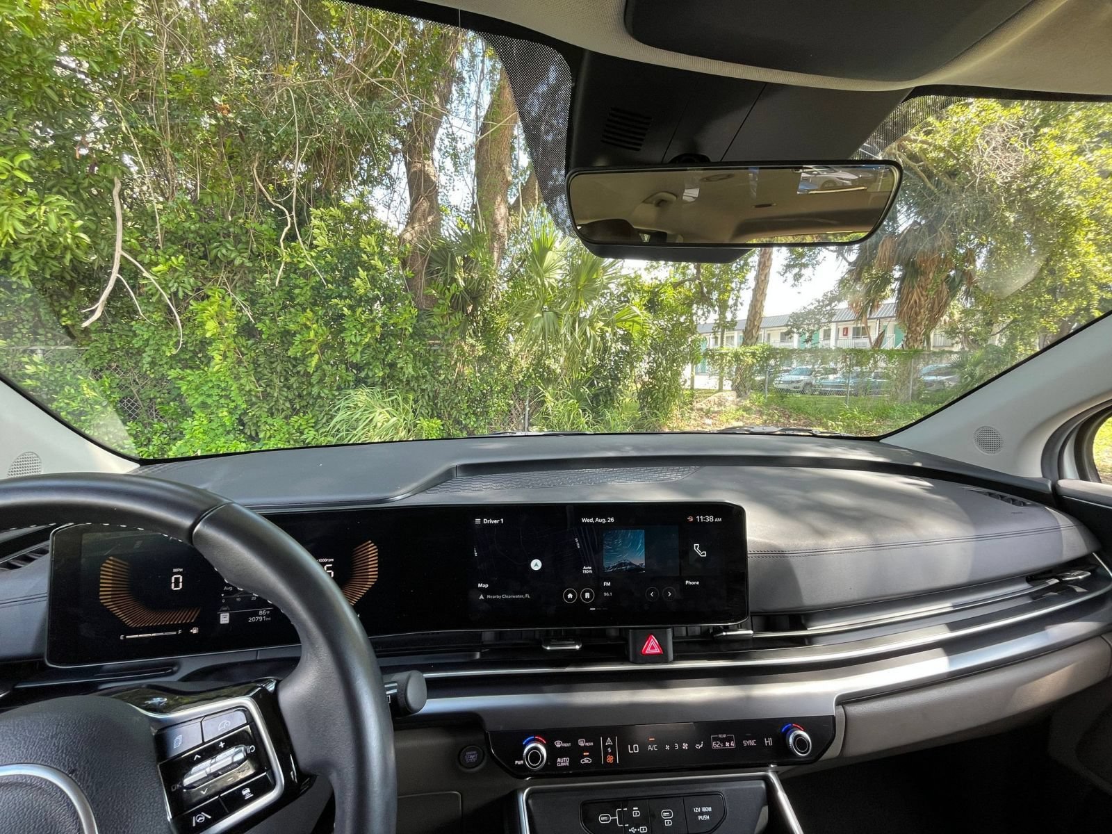 Used 2026 Kia Carnival FWD image 34