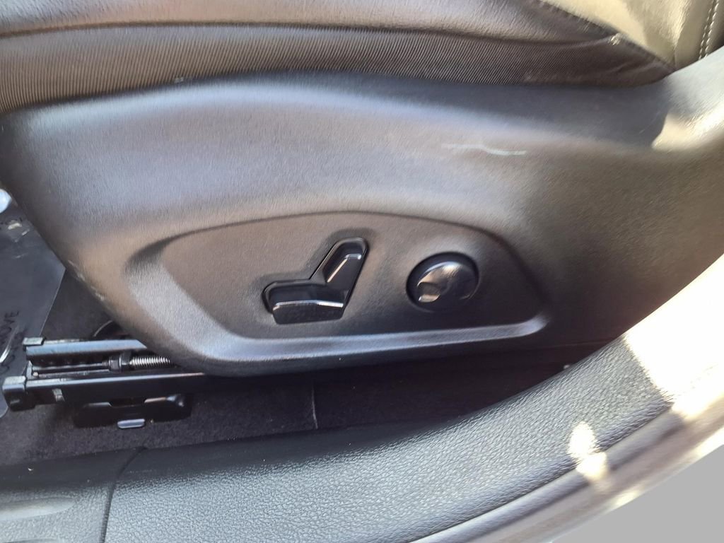Used 2025 Jeep Compass Limited AWD/4WD image 23