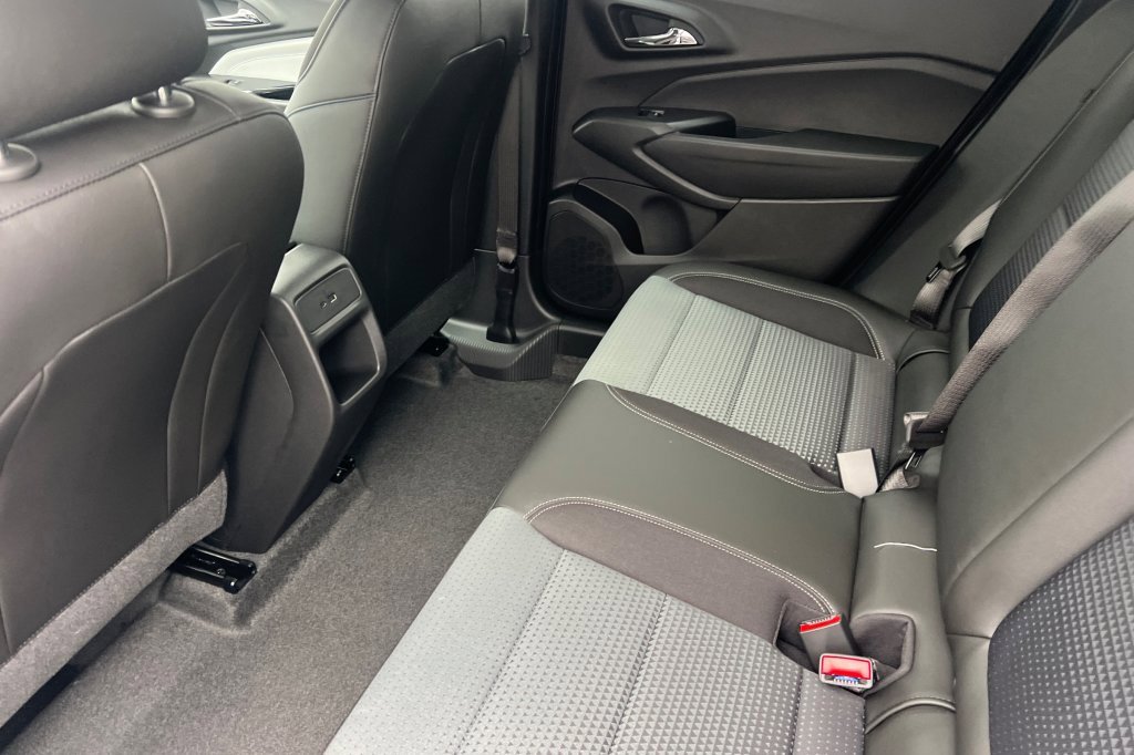 New 2026 Chevrolet Trax LT image 9