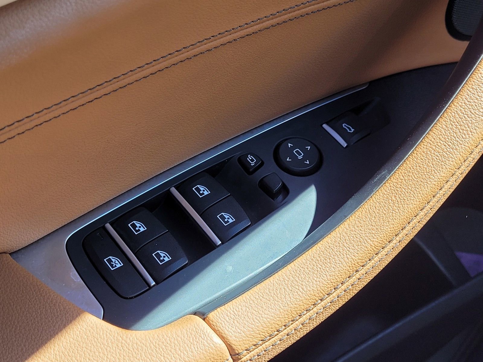 Used 2019 BMW X3 xDrive30i w/ Premium Package image 16