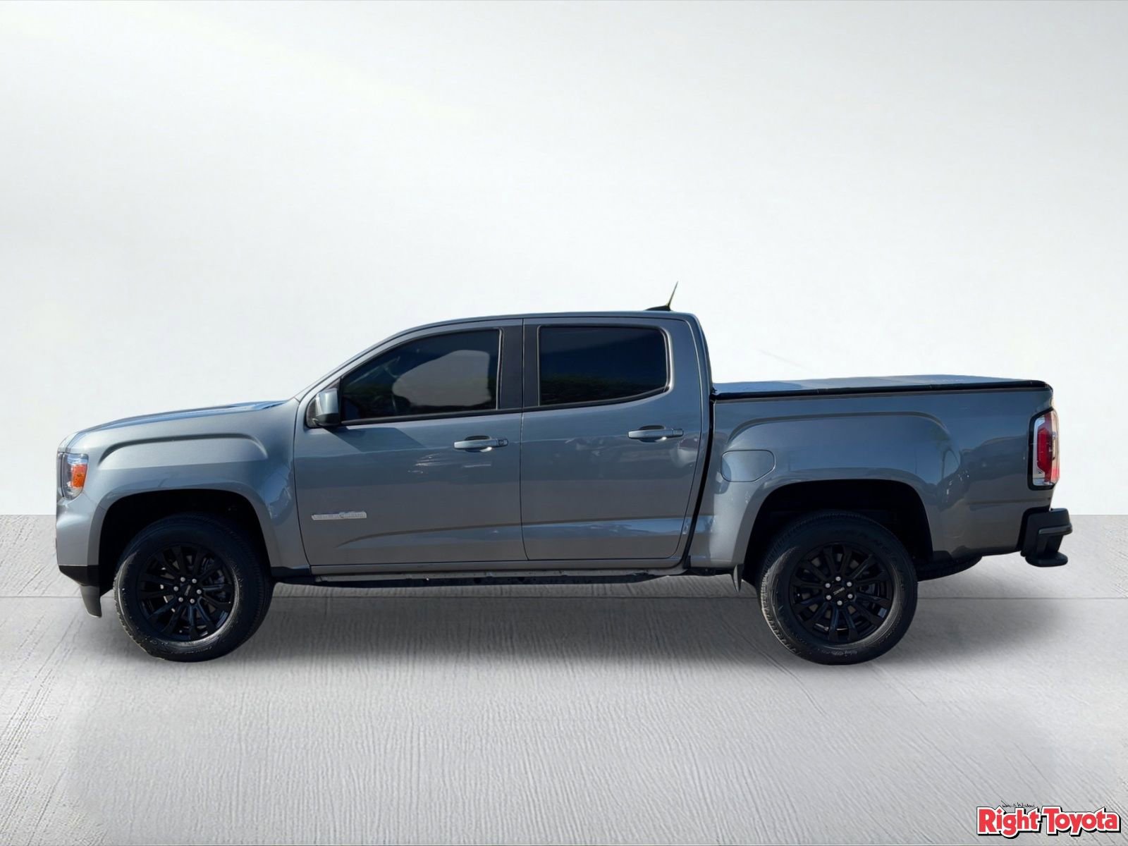 Used 2022 GMC Canyon Elevation w/ Elevation Premium Package image 2