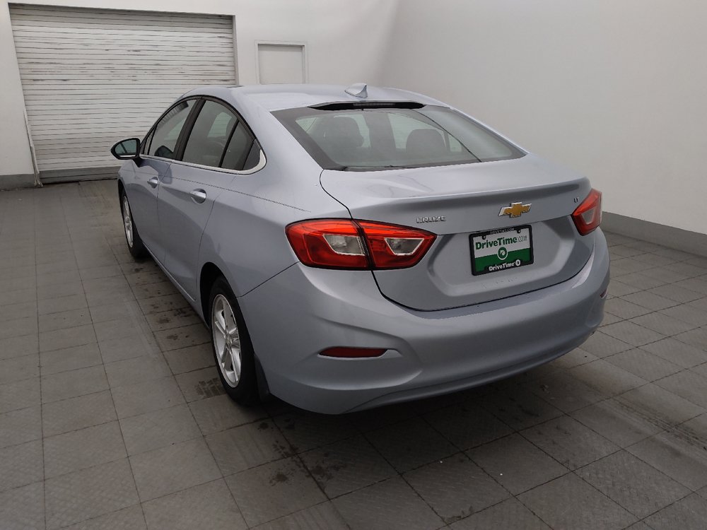 Used 2018 Chevrolet Cruze LT w/ Convenience Package FWD image 5