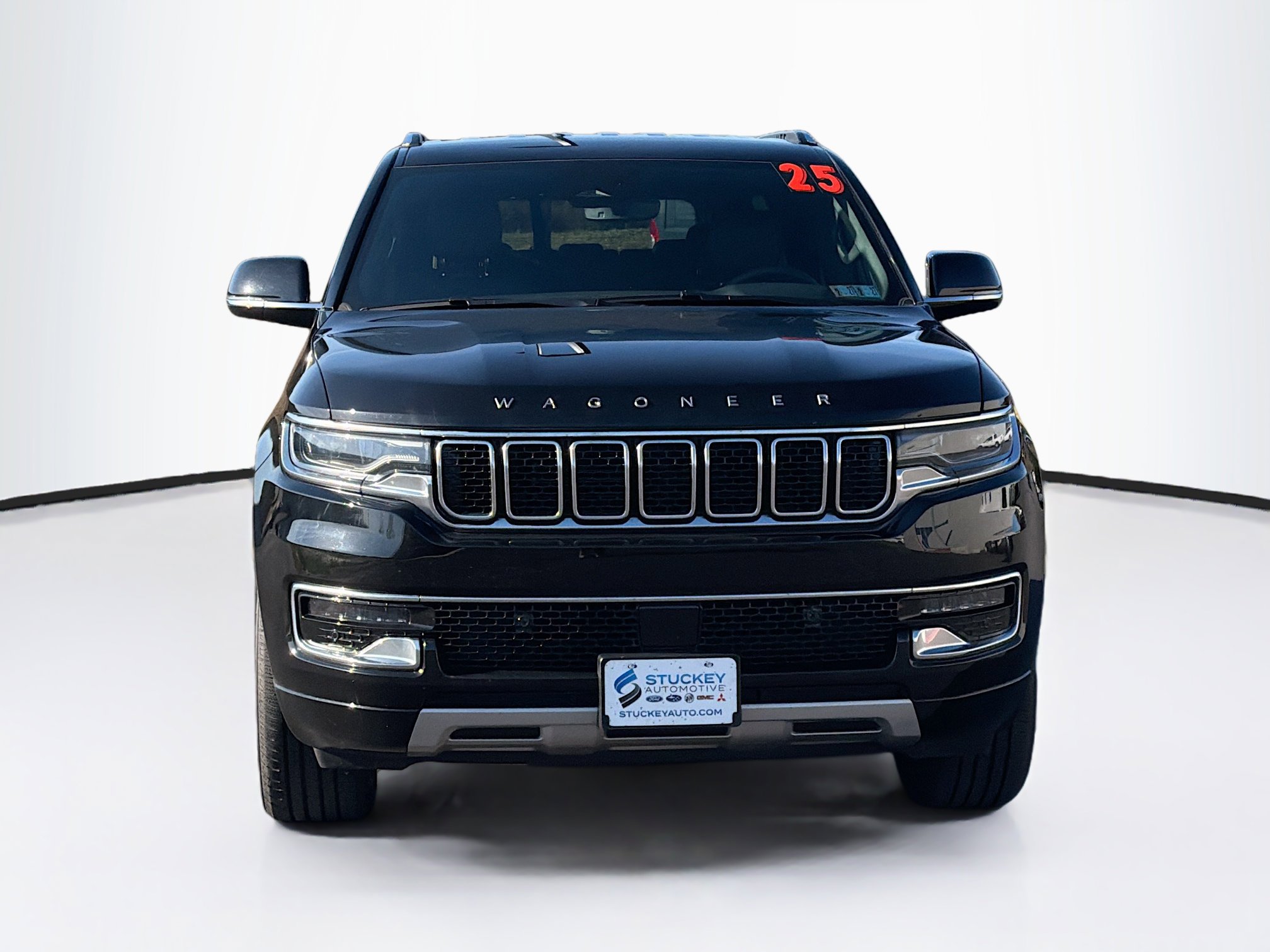 Used 2025 Jeep Wagoneer Series II image 3