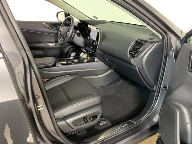 Used 2025 Lexus NX 350 AWD w/ Accessory Package (2T) image 39