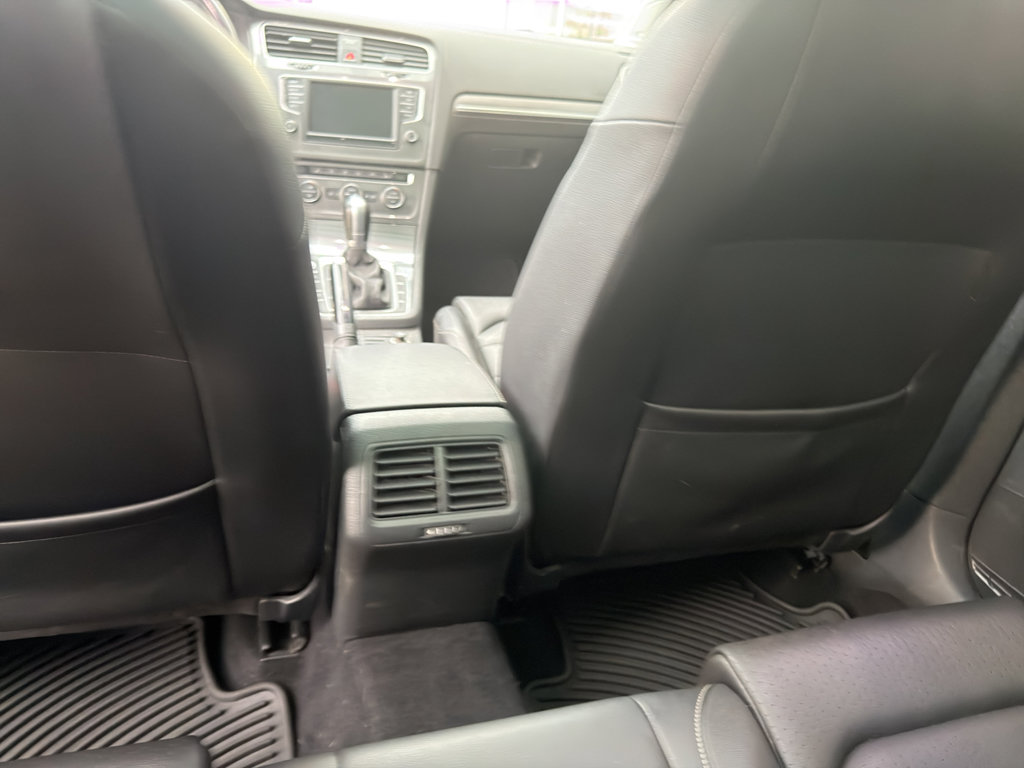 Used 2017 Volkswagen Golf Alltrack SEL image 16