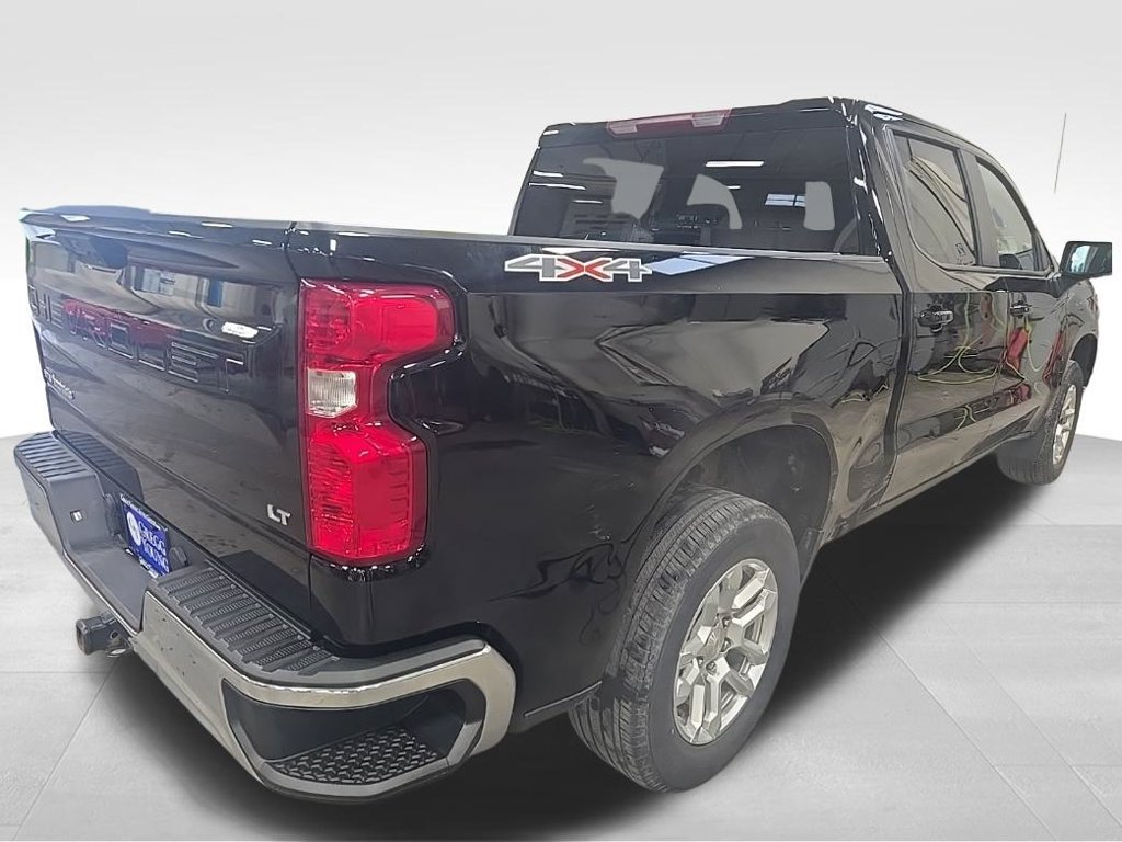 Used 2023 Chevrolet Silverado 1500 LT AWD/4WD image 7