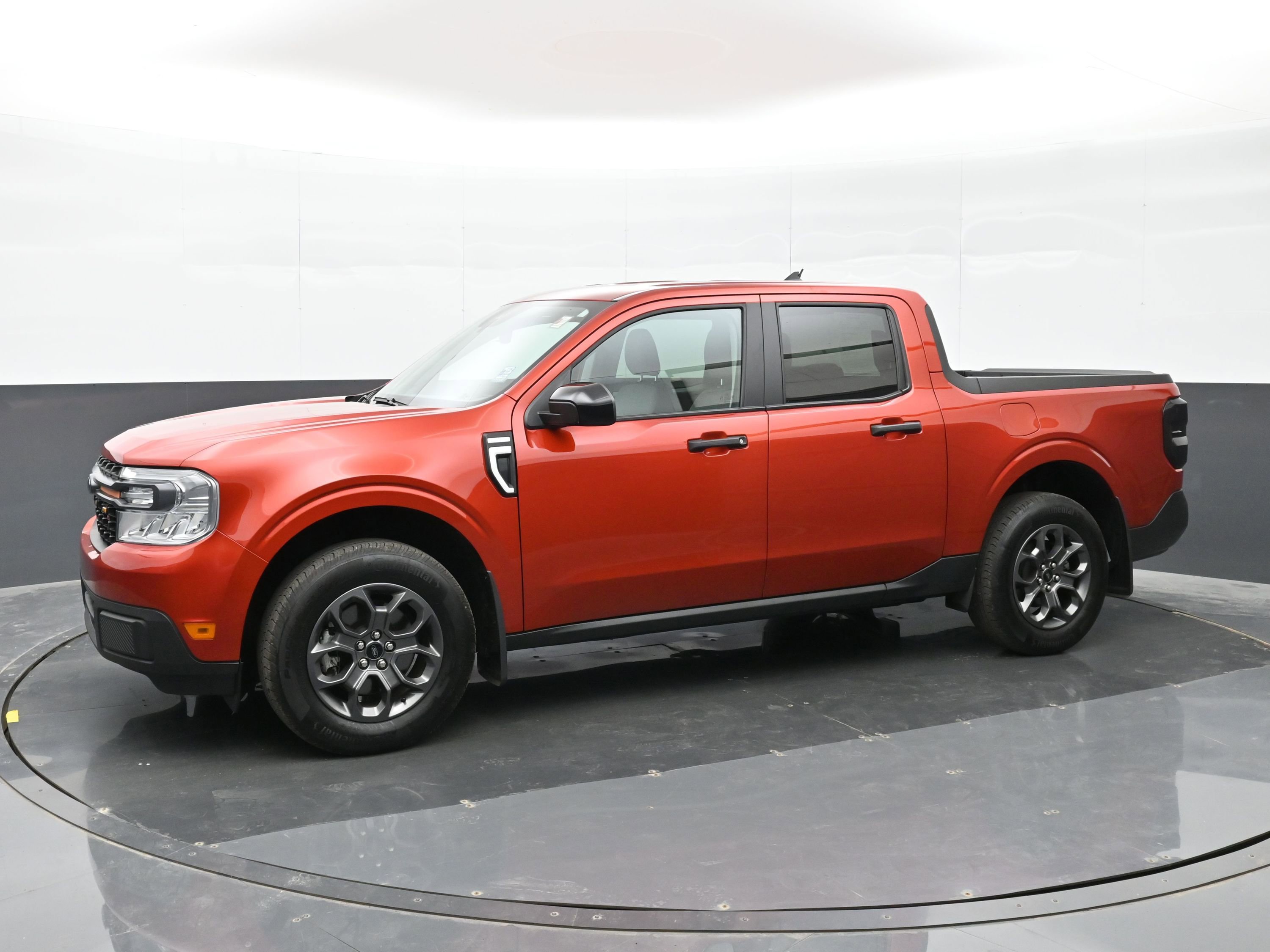 Used 2024 Ford Maverick XLT w/ XLT Luxury Package AWD/4WD image 8