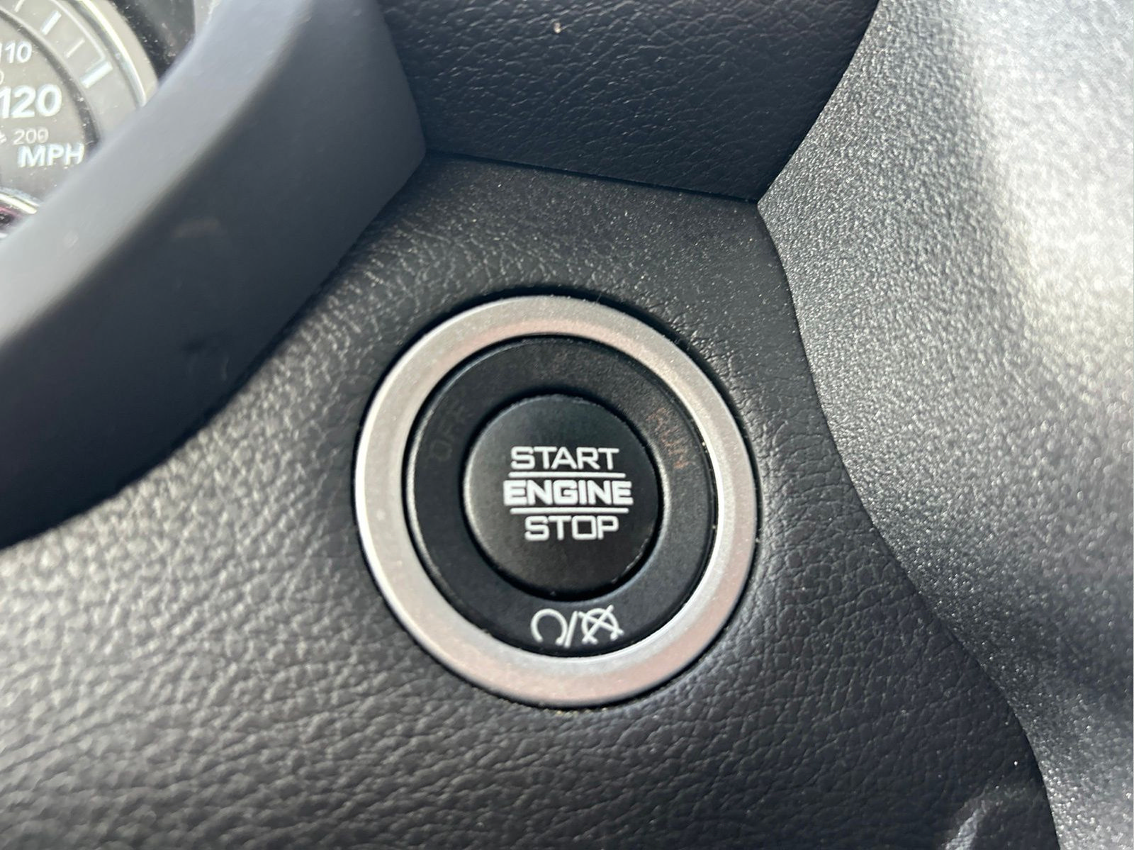 Certified 2024 RAM 3500 Tradesman AWD/4WD image 32