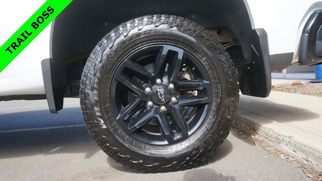 Used 2019 Chevrolet Silverado 1500 LT Trail Boss AWD/4WD image 77