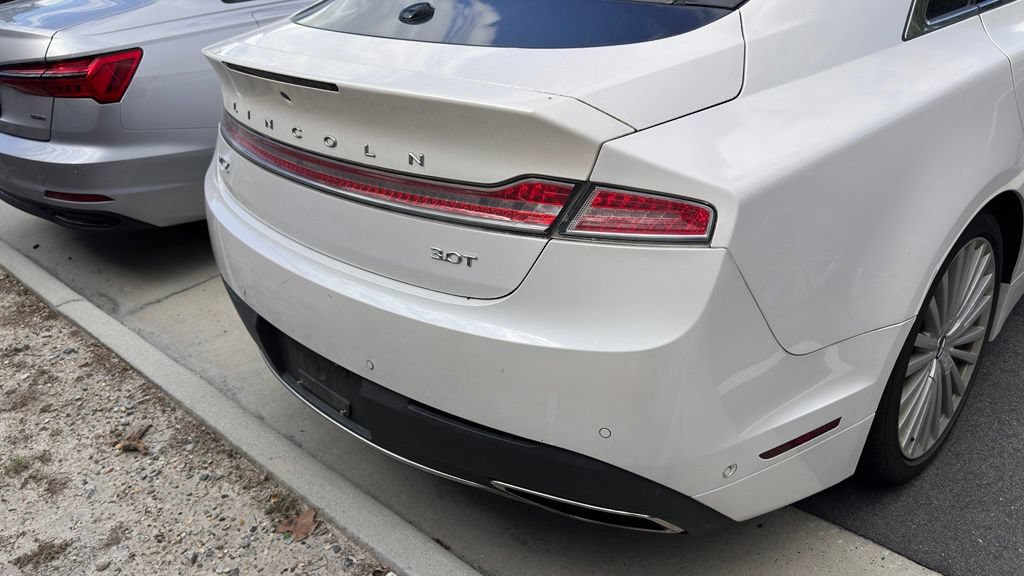 Used 2017 Lincoln MKZ Reserve w/ Technology Package FWD image 7