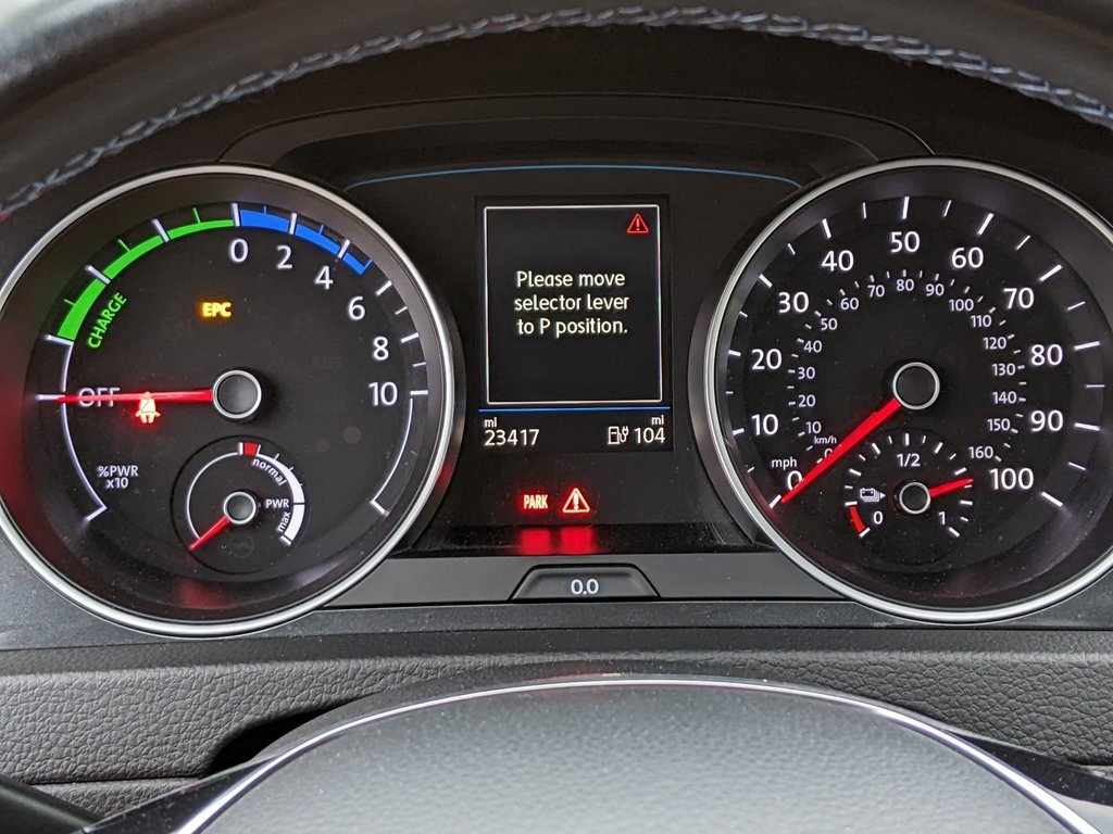 Used 2019 Volkswagen e-Golf SE w/ Driver Assistance Package image 15