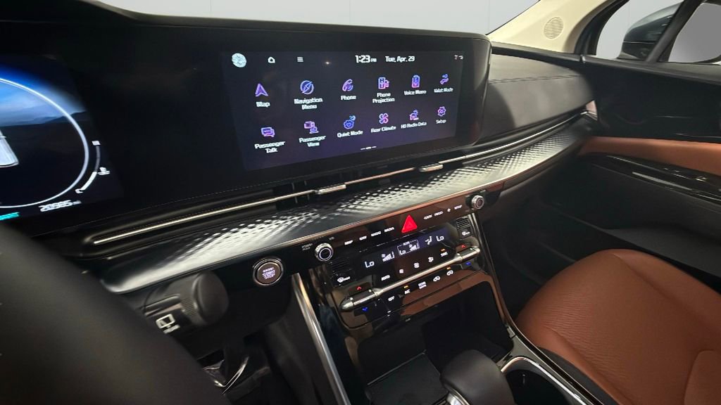 Used 2024 Kia Carnival SX Prestige image 19