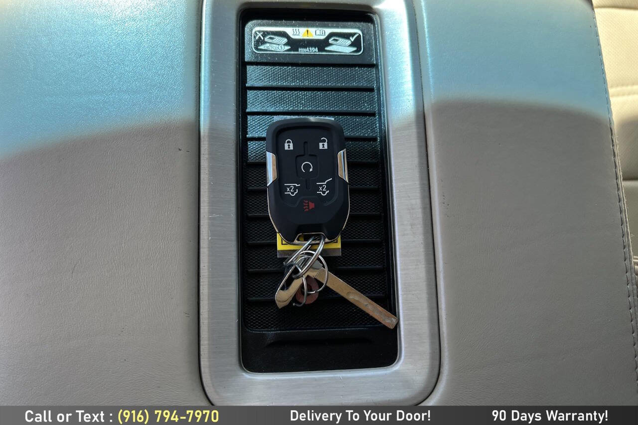 Used 2015 GMC Yukon Denali w/ Open Road Package AWD/4WD image 19