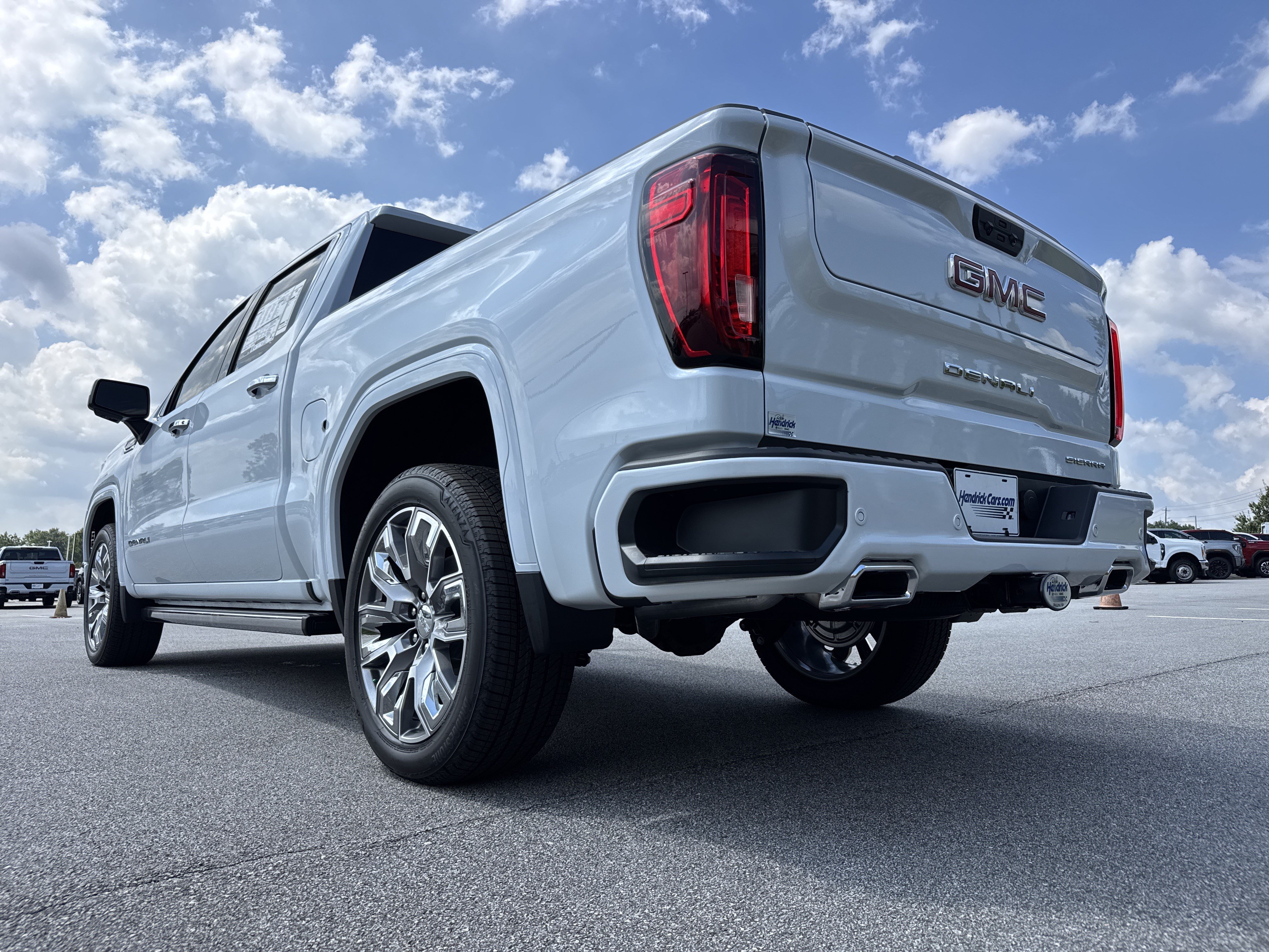 New 2026 GMC Sierra 1500 Denali w/ Denali Reserve Package AWD/4WD image 10
