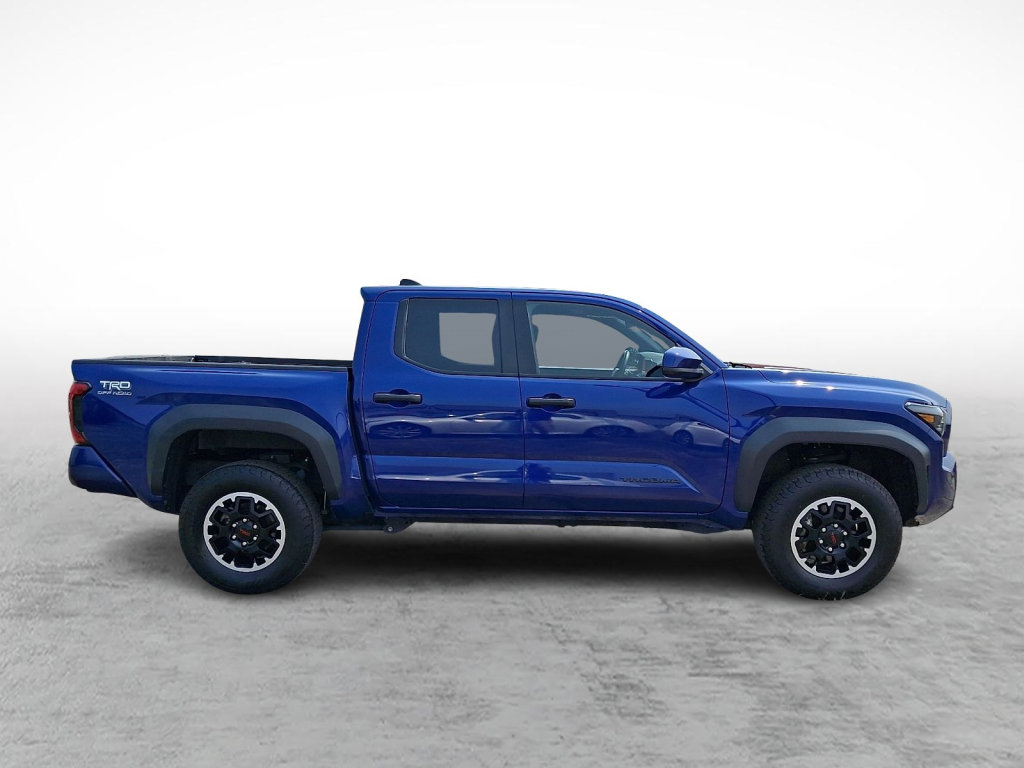 Used 2024 Toyota Tacoma TRD Off-Road AWD/4WD image 6