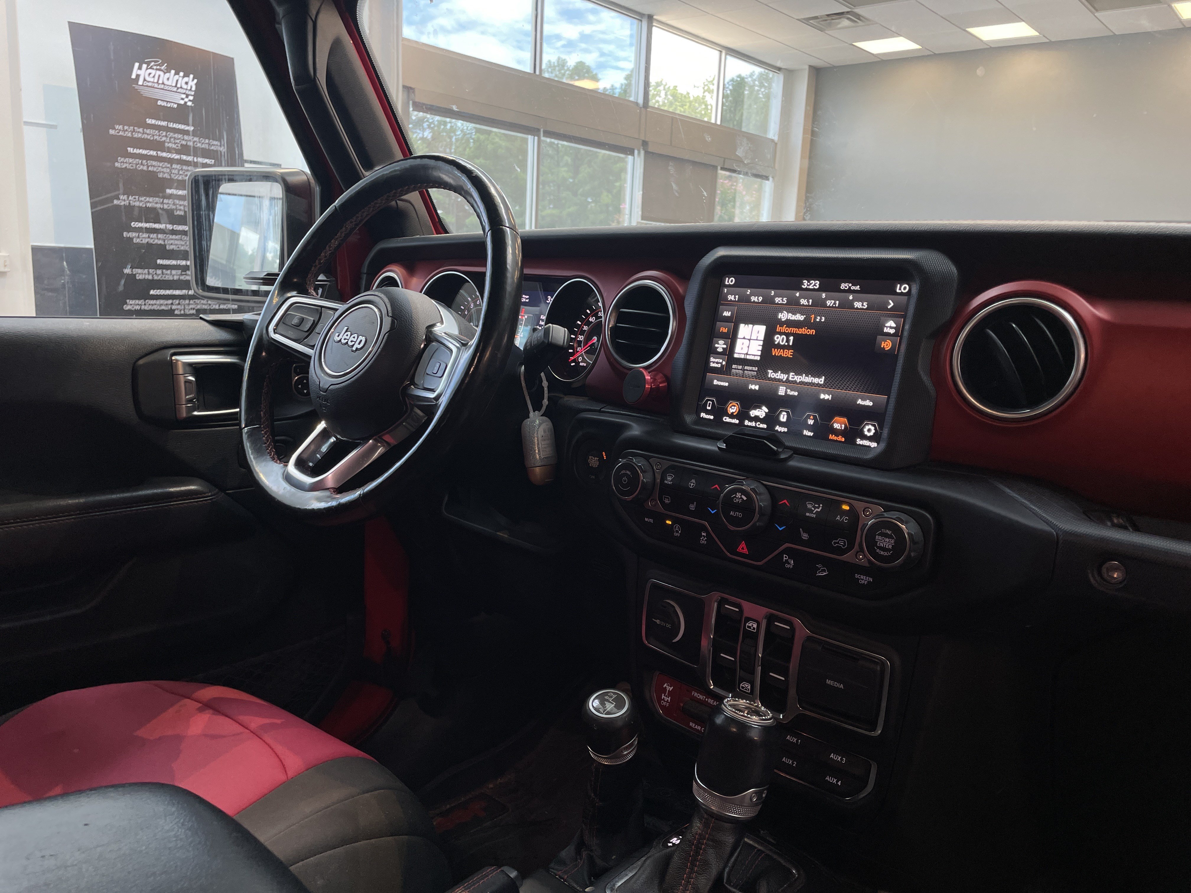 Used 2020 Jeep Wrangler Unlimited Rubicon AWD/4WD image 30