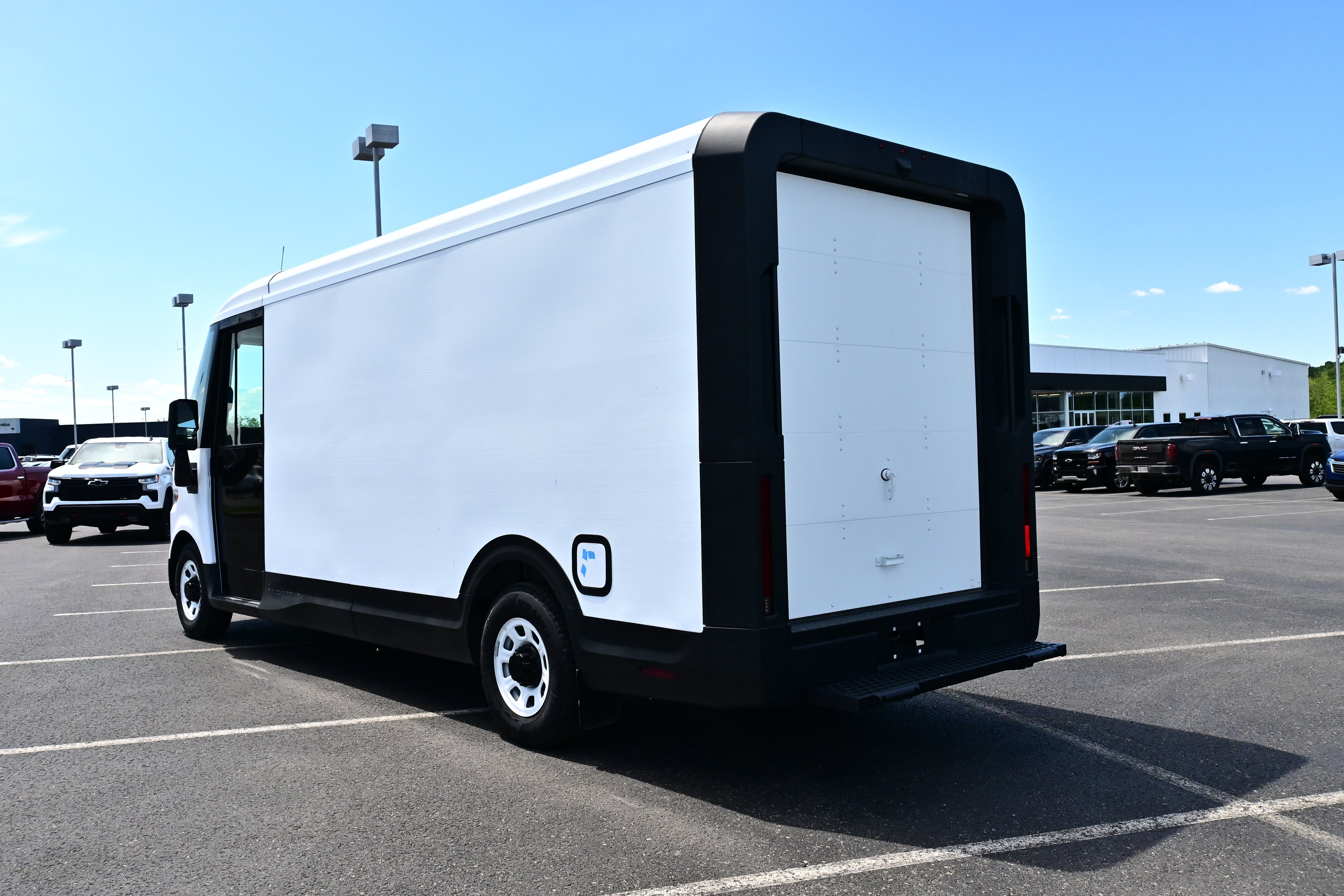 Used 2024 Chevrolet Brightdrop 600 w/ Commercial Equipment Package AWD/4WD image 6
