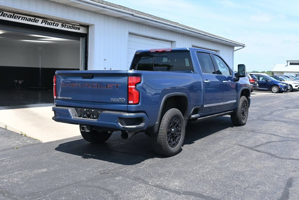 Used 2026 Chevrolet Silverado 3500 High Country w/ High Country Premium Package AWD/4WD image 8