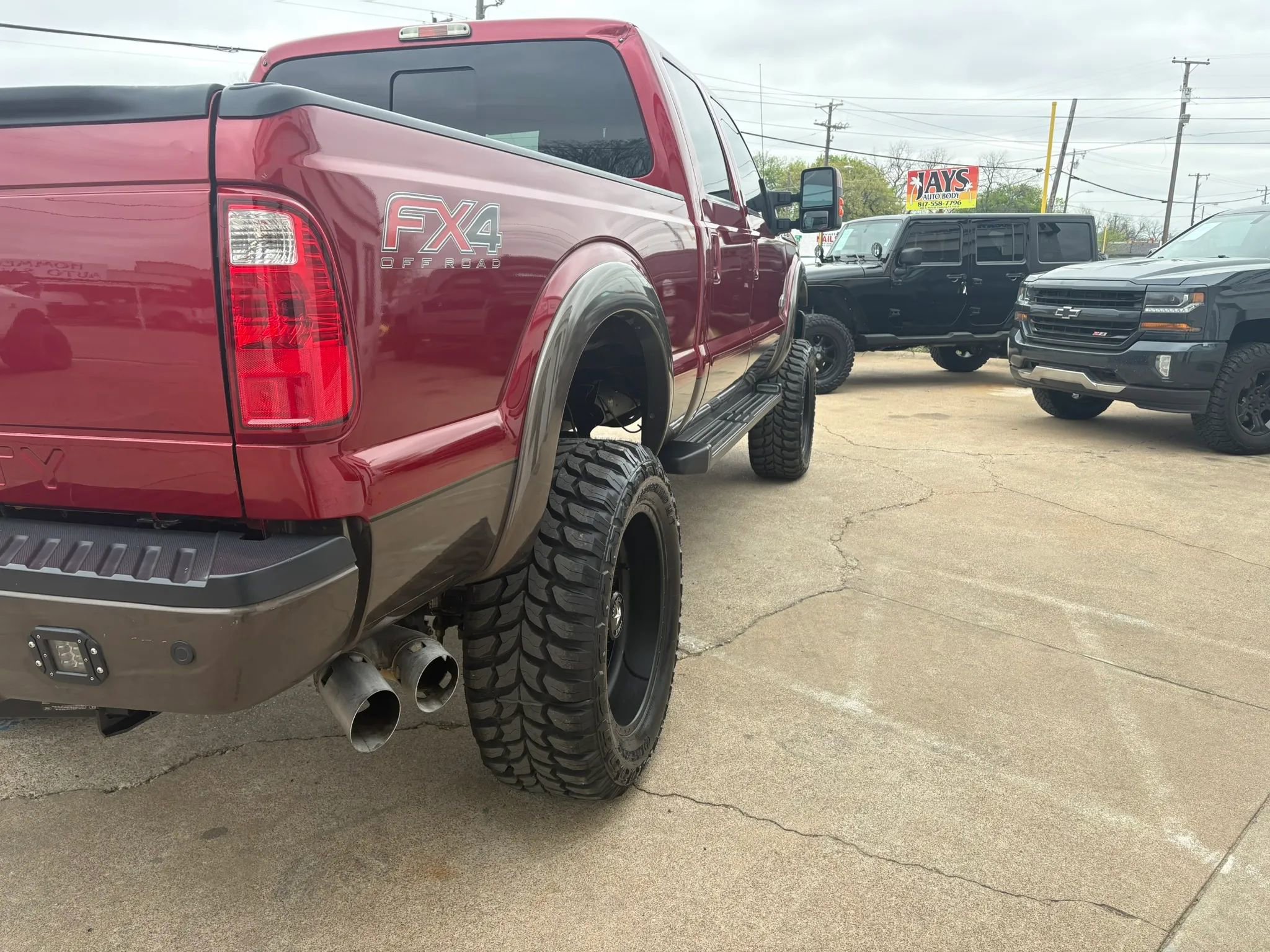 Used 2016 Ford F250 King Ranch w/ FX4 Off-Road Package AWD/4WD image 3