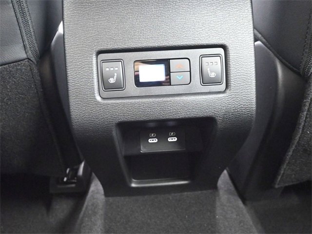 New 2025 Mitsubishi Outlander SEL image 14