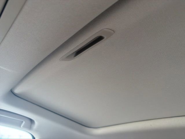 Used 2018 Honda CR-V Touring image 8