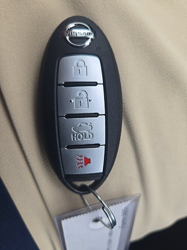 Used 2022 Nissan Sentra S FWD image 39