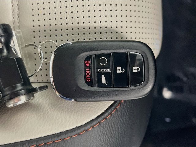 Used 2025 Honda CR-V Sport Touring image 33