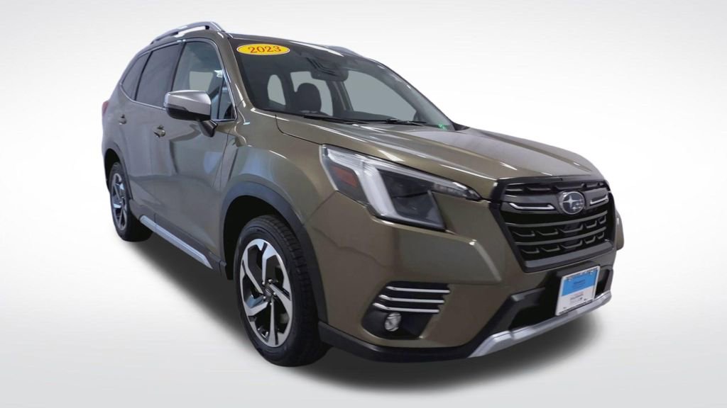 Used 2023 Subaru Forester Touring AWD/4WD image 2