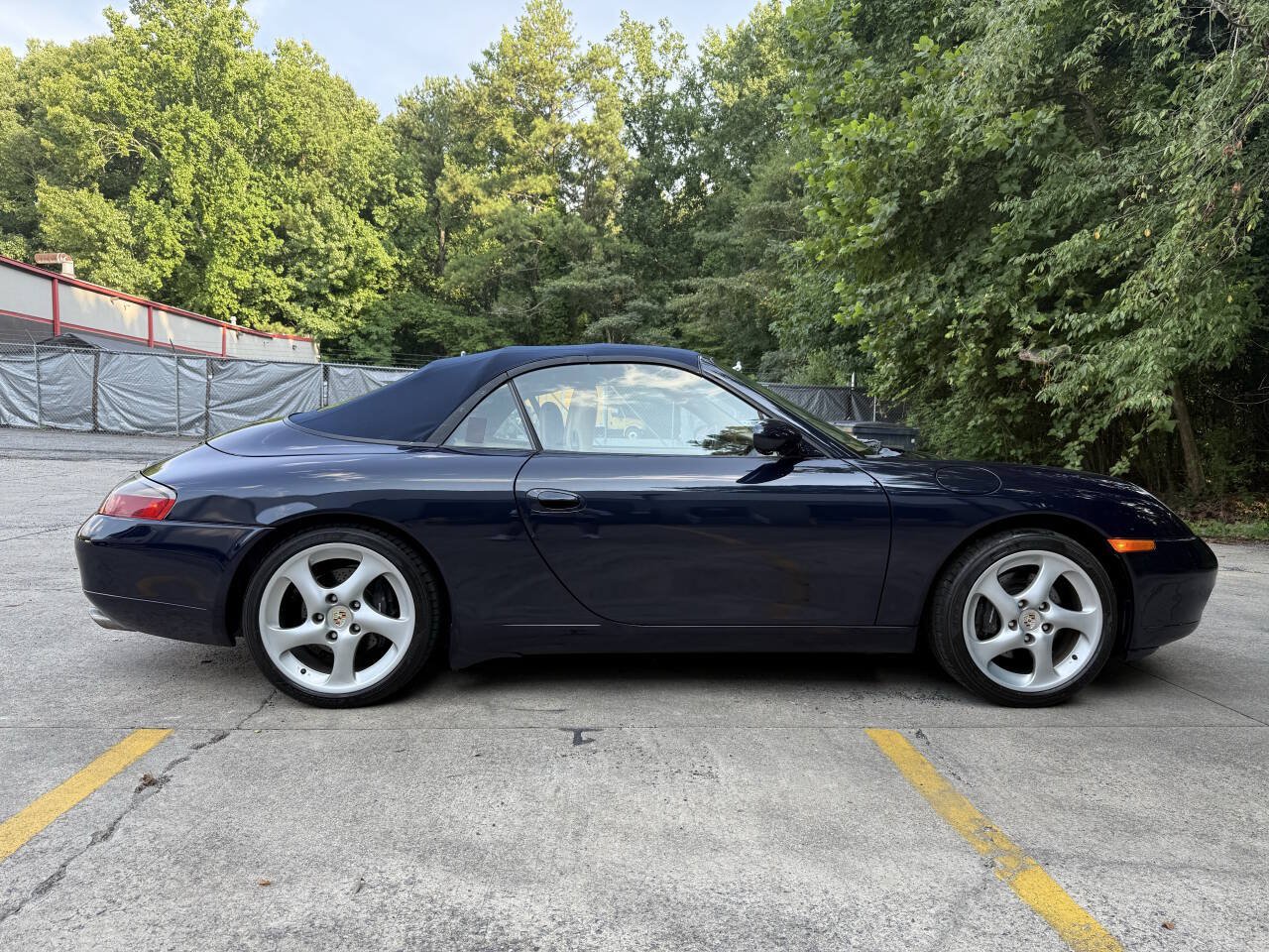 Used 2000 Porsche 911 Carrera RWD image 2