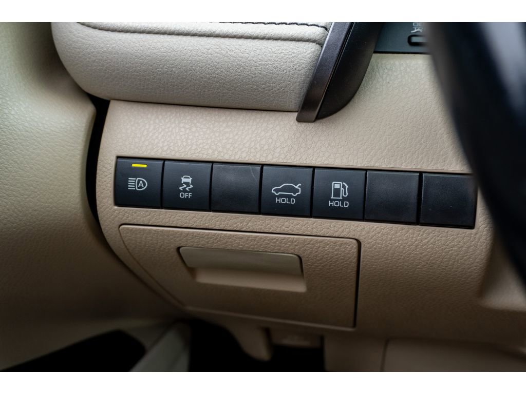 Used 2021 Toyota Camry XLE w/ Navigation Package image 26