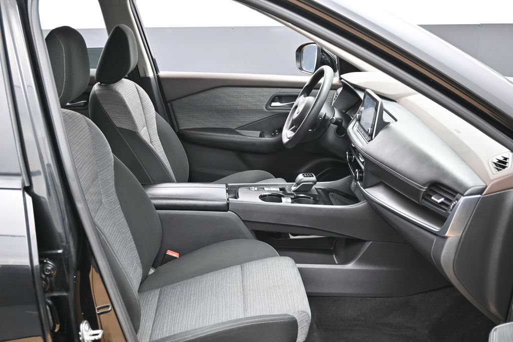 Used 2023 Nissan Rogue SV FWD image 33