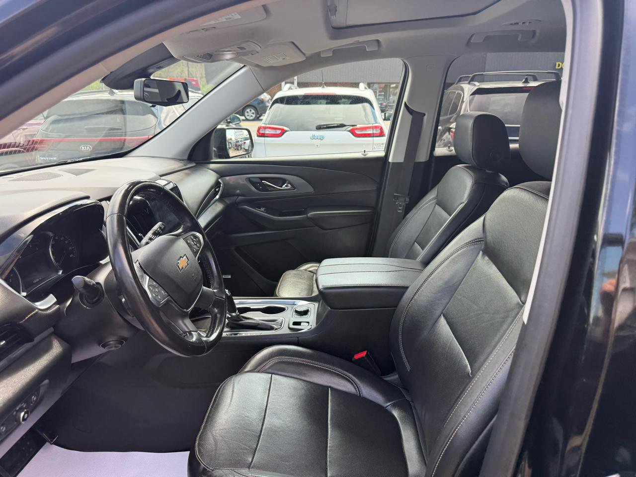 Used 2019 Chevrolet Traverse Premier w/ Redline Edition AWD/4WD image 21
