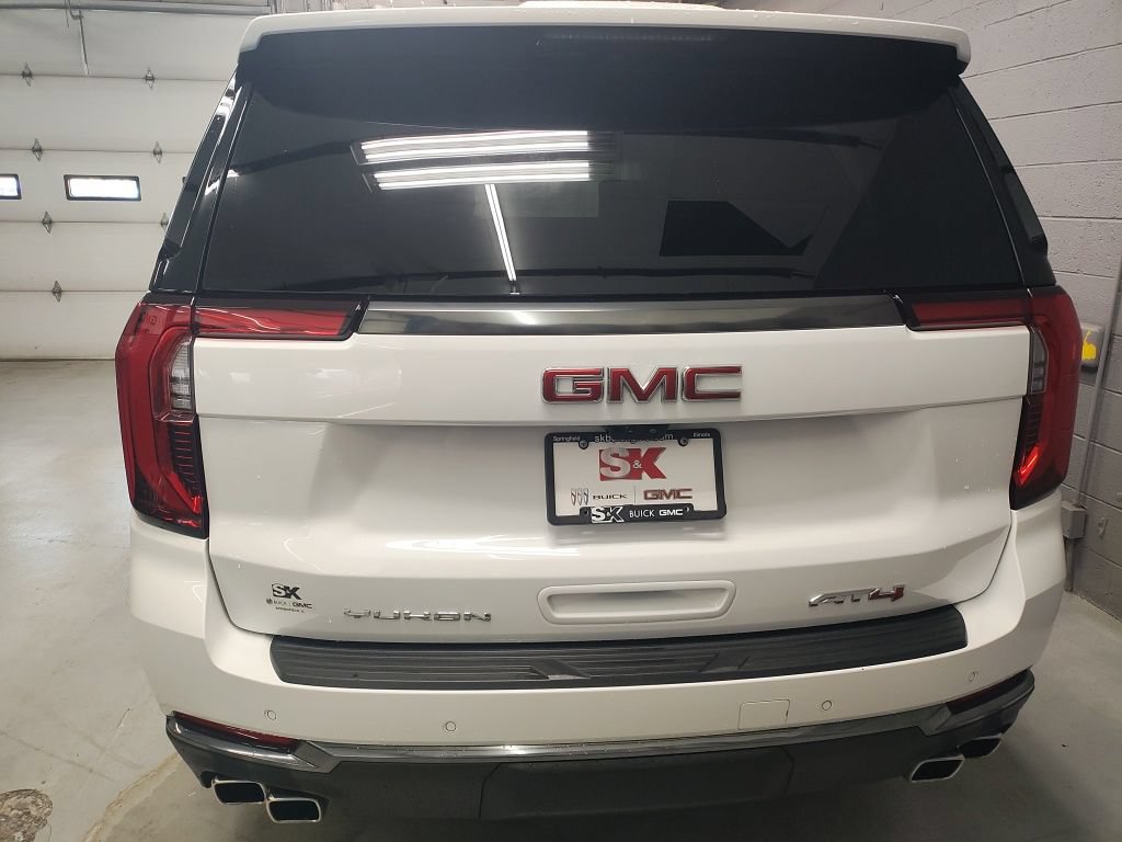 Used 2025 GMC Yukon AT4 w/ AT4 Premium Plus Package AWD/4WD image 22