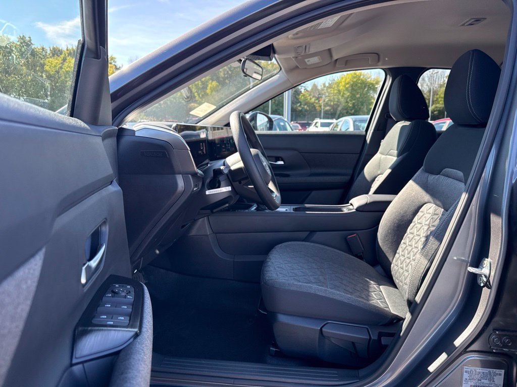 New 2027 Nissan Kicks SV AWD/4WD image 4
