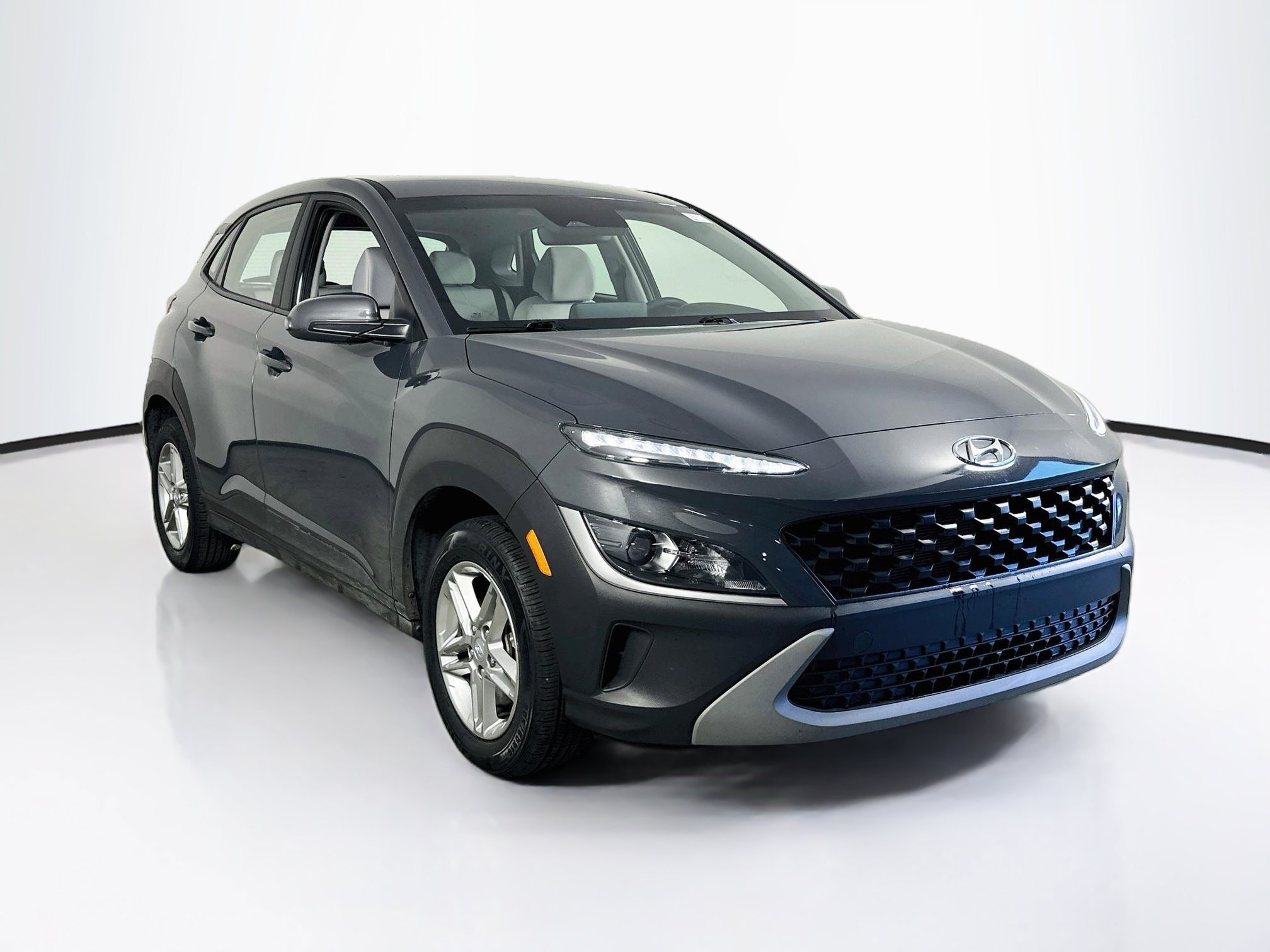 Used 2023 Hyundai Kona SE AWD/4WD image 3