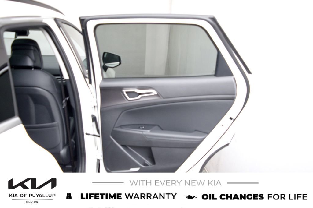 New 2026 Kia Sportage EX image 13