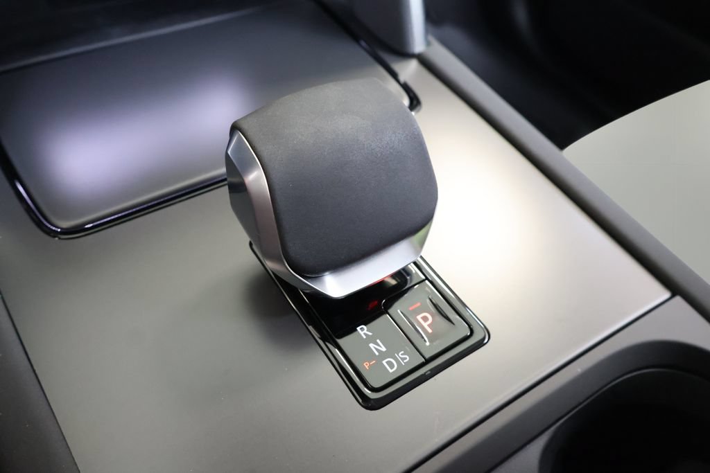 Used 2025 Land Rover Discovery Sport S AWD/4WD image 23