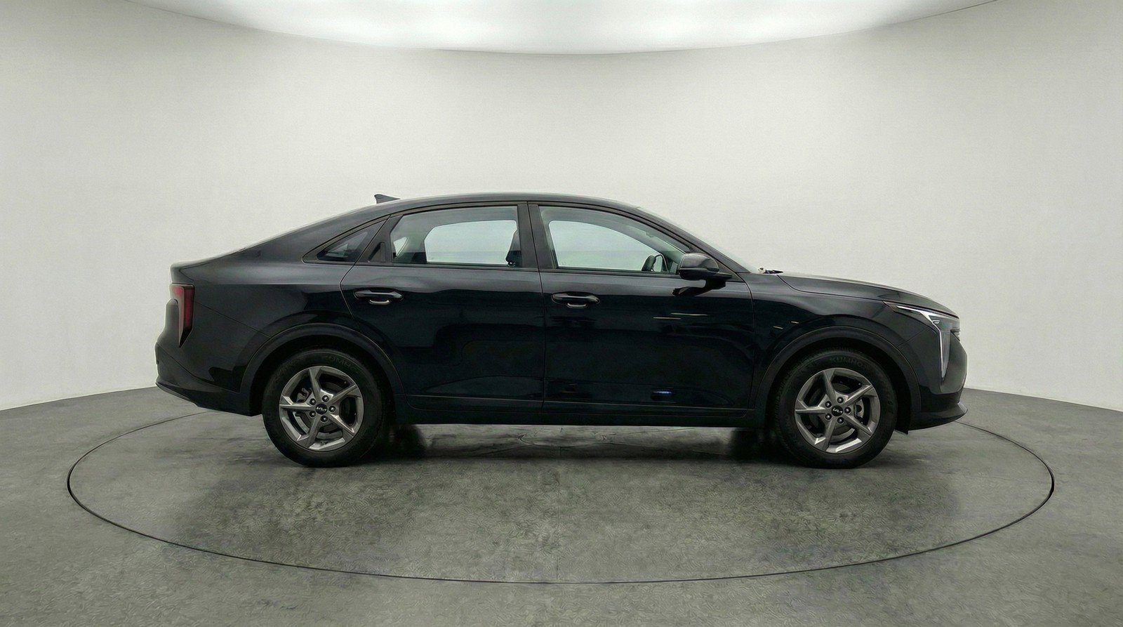 Used 2025 Kia K4 LXS image 11