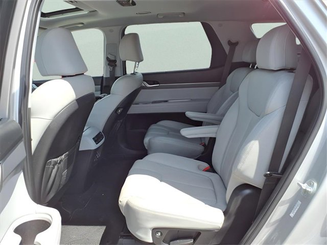 Used 2022 Hyundai Palisade SEL w/ Premium Package image 25