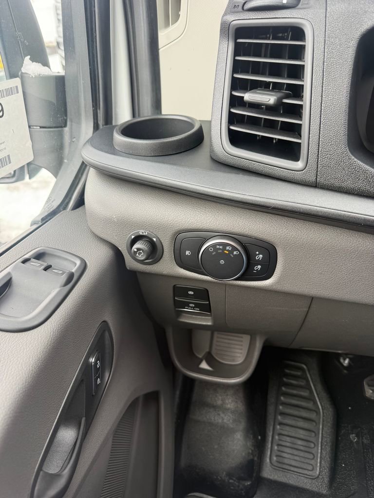New 2026 Ford Transit 250 148 Medium Roof w/ Load Area Protection Package image 11