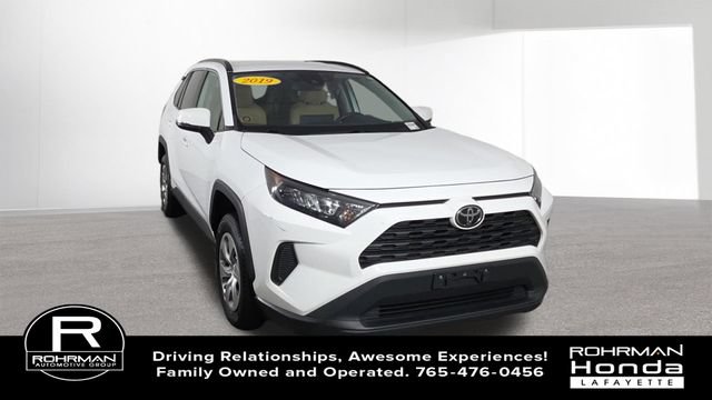 Used 2019 Toyota RAV4 LE w/ All Weather Liner Package FWD image 3