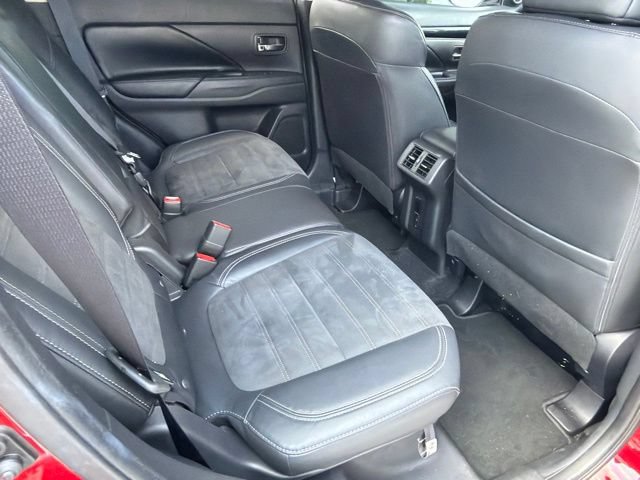 Used 2020 Mitsubishi Outlander SE FWD image 24