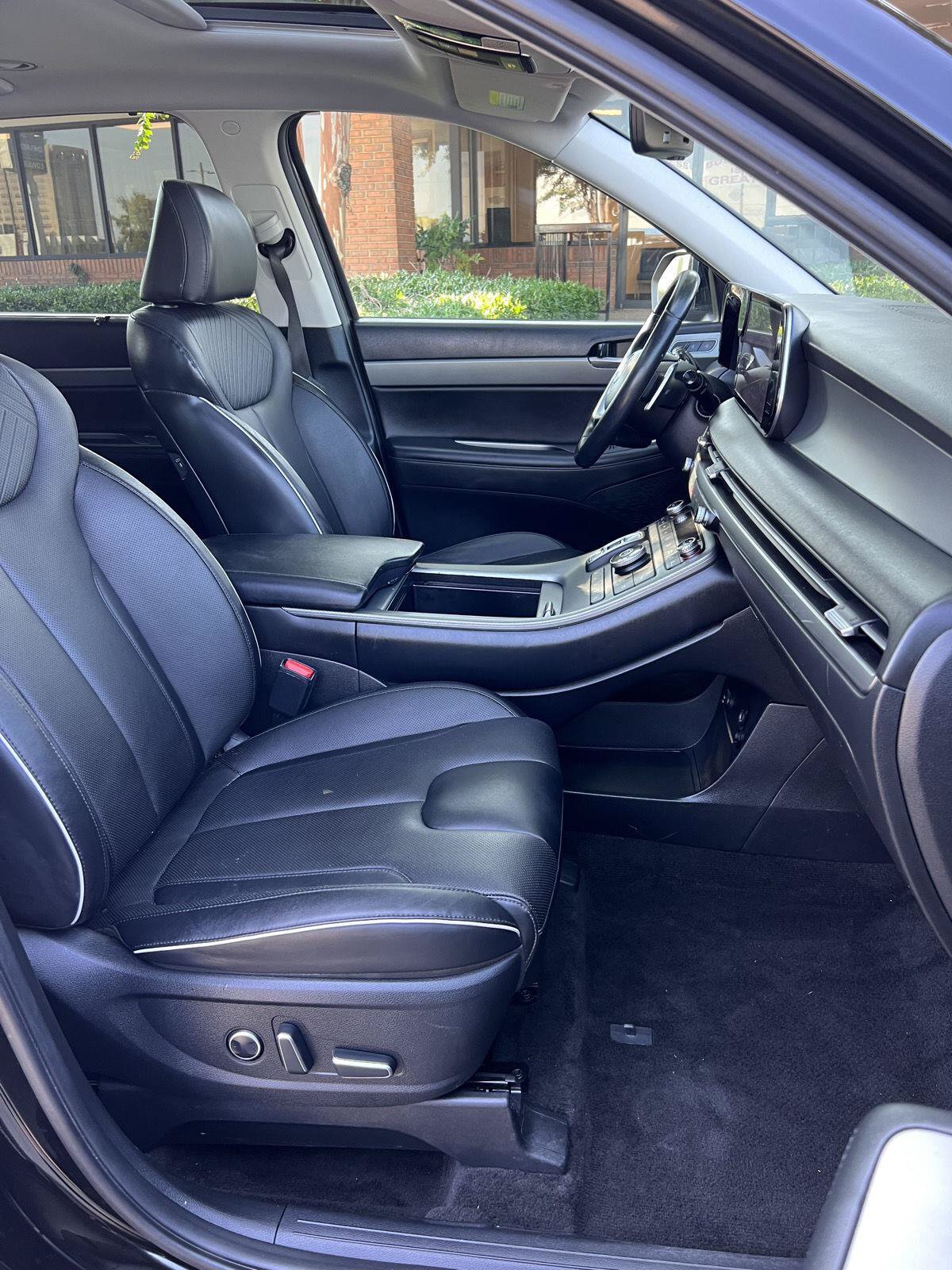 Used 2024 Hyundai Palisade SEL FWD image 28
